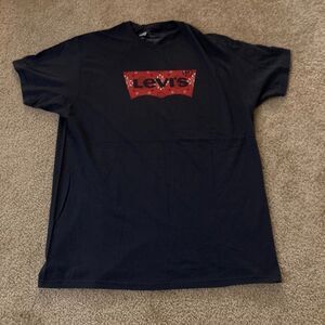 Mens Levi’s Tee Size XL